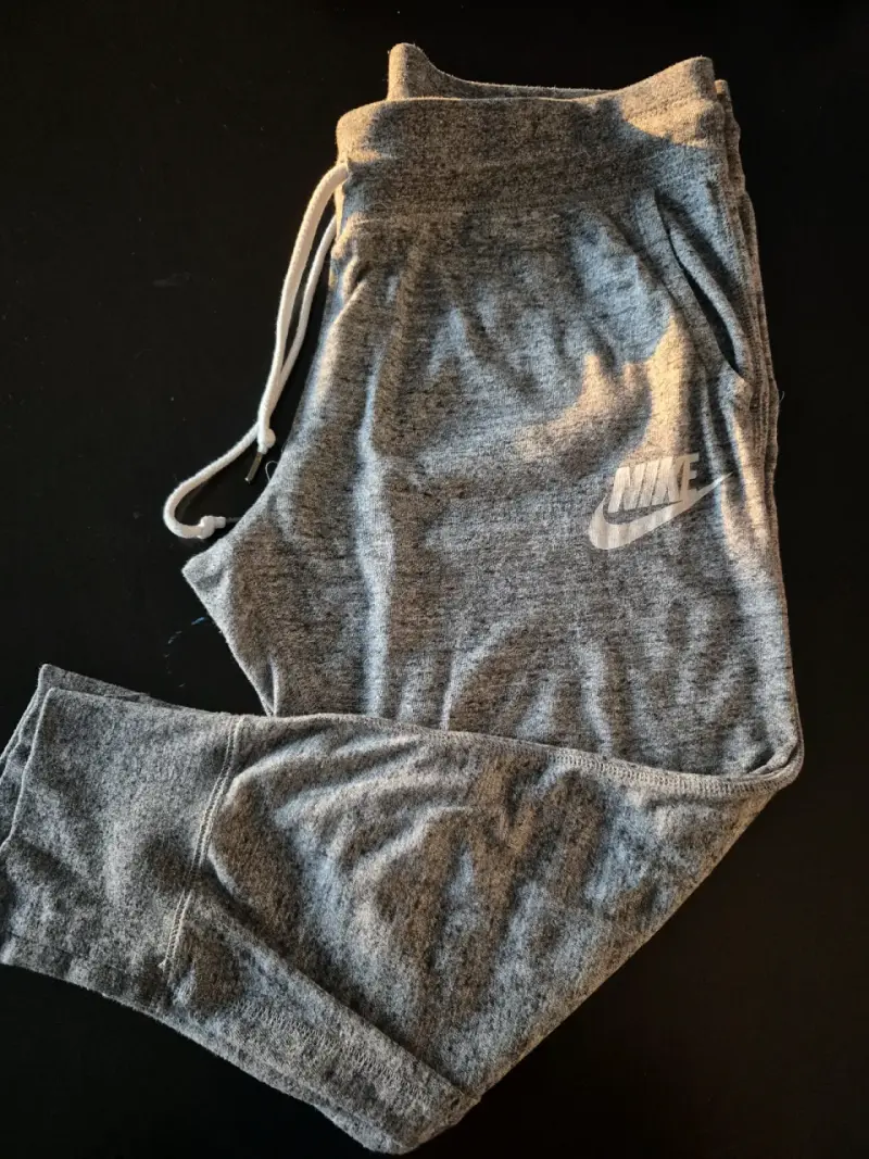 Pantalones  Nike grises para hombre M