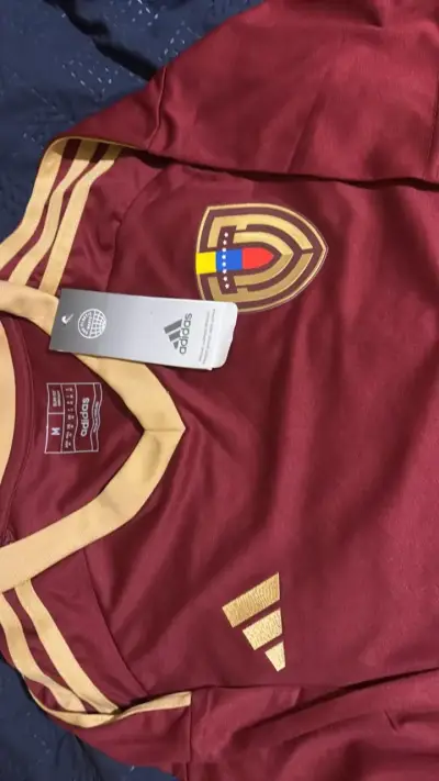Camiseta Venezuela con etiqueta - miniatura 2
