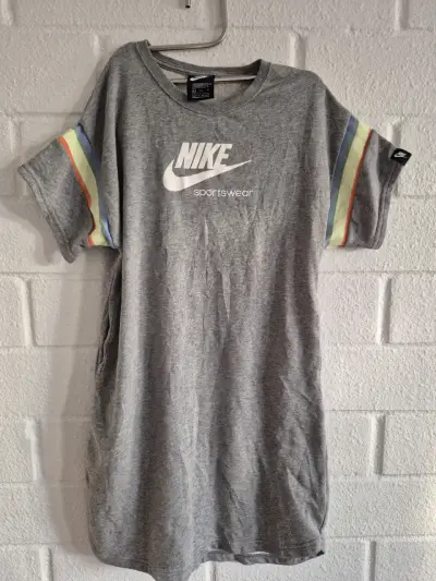 Vestido  Nike Sportswear gris - miniatura 1