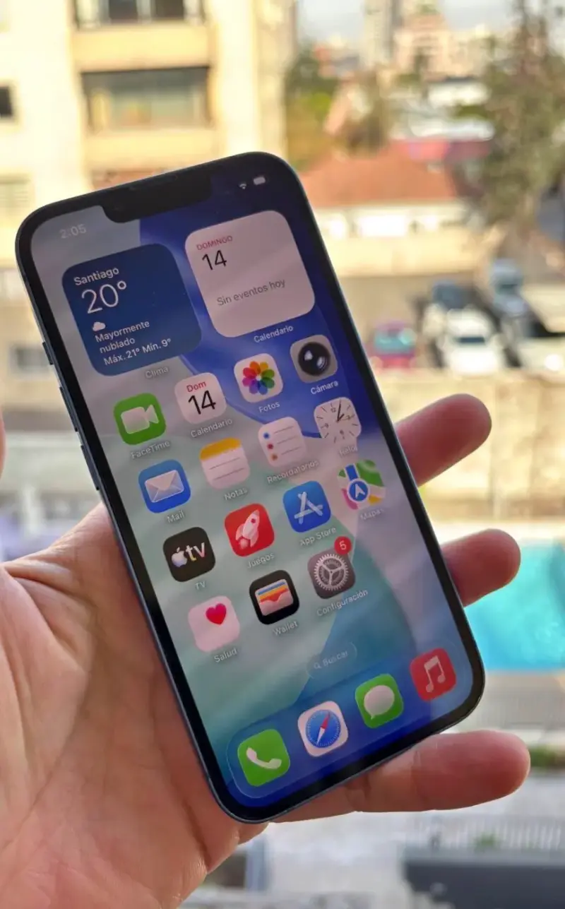iPhone 13 128GB azul en buen estado - 3