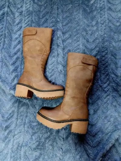 Botas de tela bordadas en azul - miniatura 11