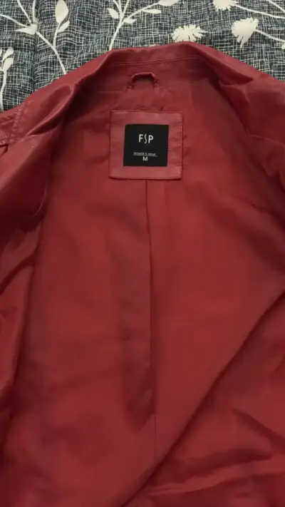 Chaqueta de cuero sintético roja FSP - miniatura 2
