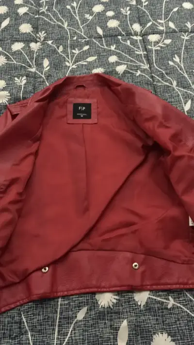 Chaqueta de cuero sintético roja FSP - miniatura 3