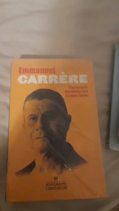 Libro 'El adversario' de Emmanuel Carrère - miniatura 2