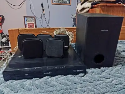 Sistema de sonido Philips con subwoofer - miniatura 1