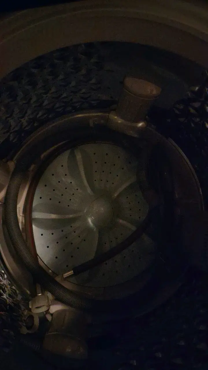 Lavadora Hisense 10kg eficiente y moderna - 3