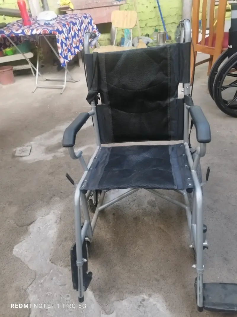 Silla de ruedas plegable de aluminio - 5