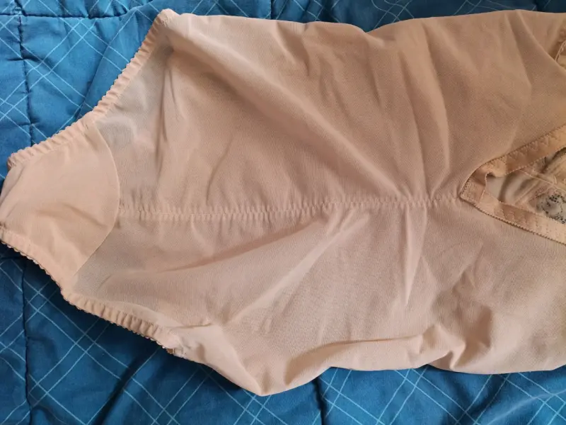 Faja modeladora beige con encaje talla M - 5
