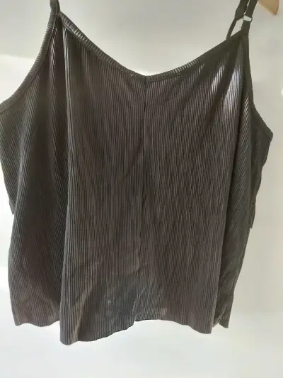 Blusa sin mangas A. Laniz con volantes - miniatura 2