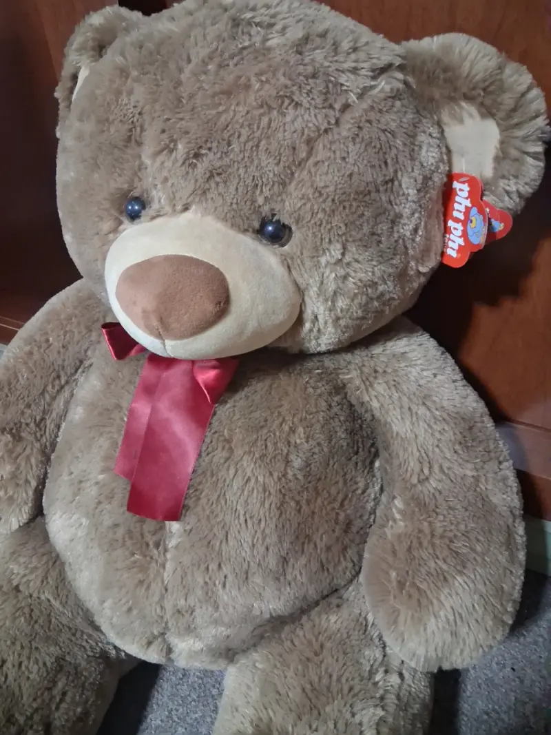 Oso de peluche gigante marrón con lazo rojo - 6