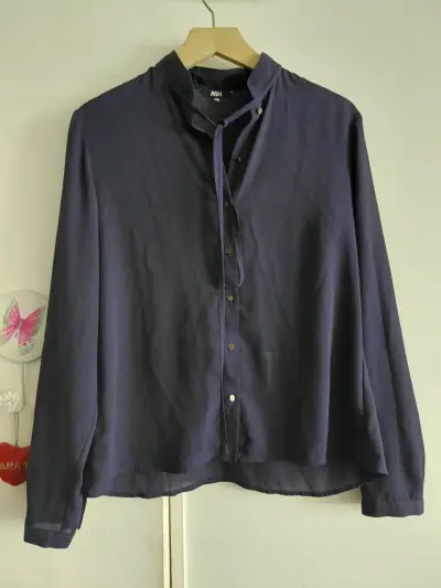 Blusa azul marca ASH talla 40 - miniatura 3