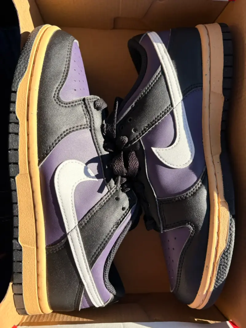 Zapatillas deportivas Nike Dunk Low negras y moradas - 3