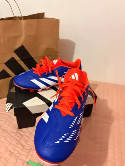 Zapatillas de fútbol Adidas Predator azul y rojo - miniatura 2
