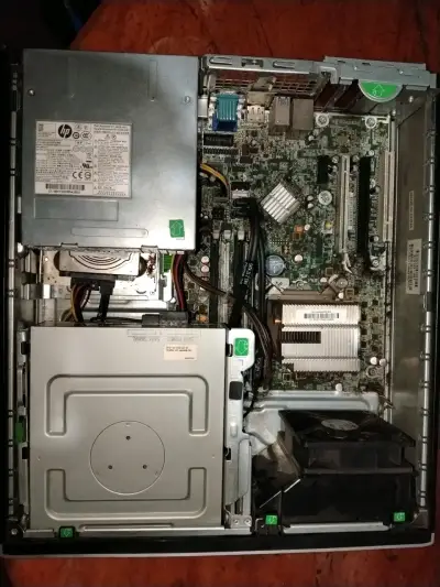 Hp compact élite 8300 - miniatura 3