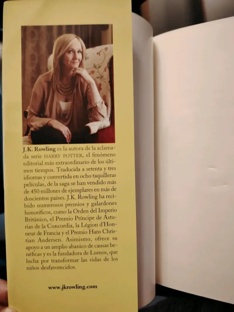 Libro 'Una Vacante Imprevista' de J.K. Rowling - 3