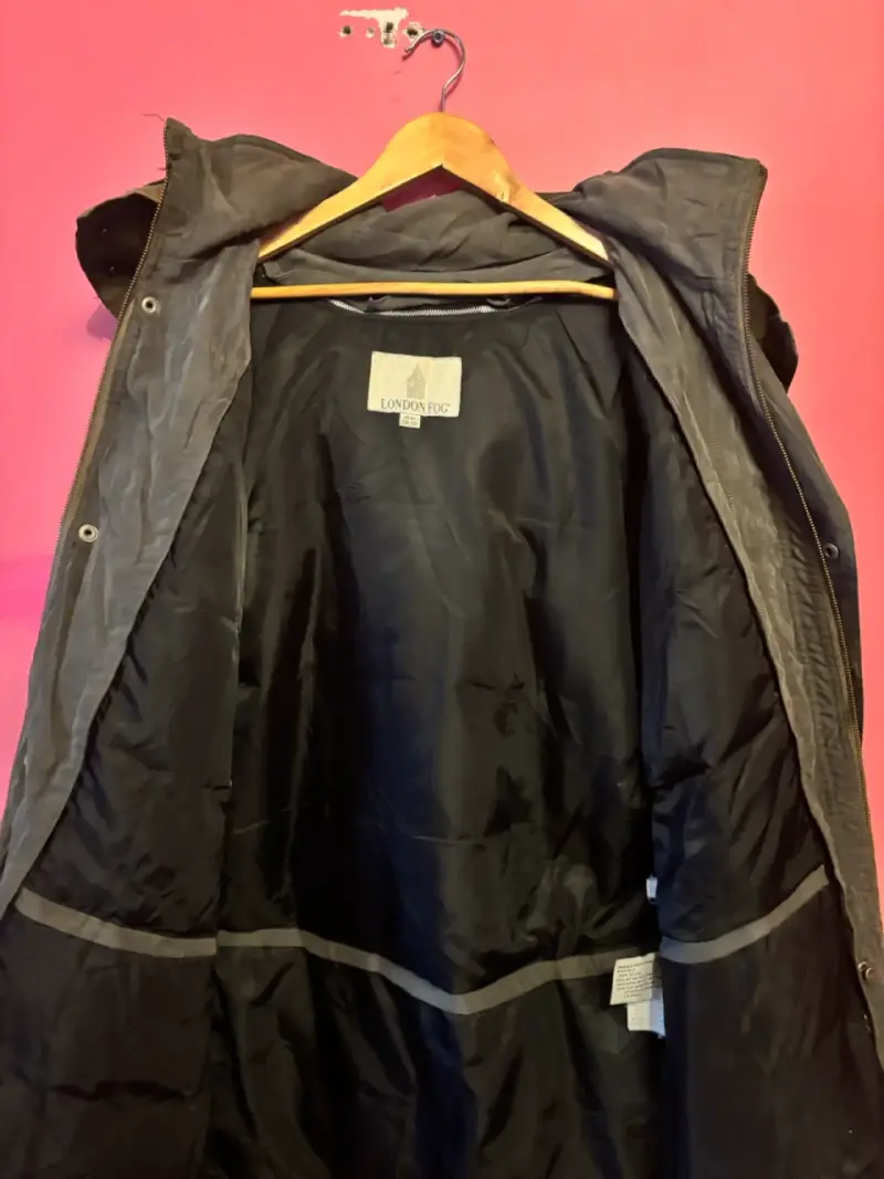 Parka impermeable marrón con capucha - 2