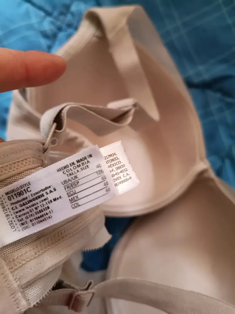 Sostén beige marca Leonisa - 5