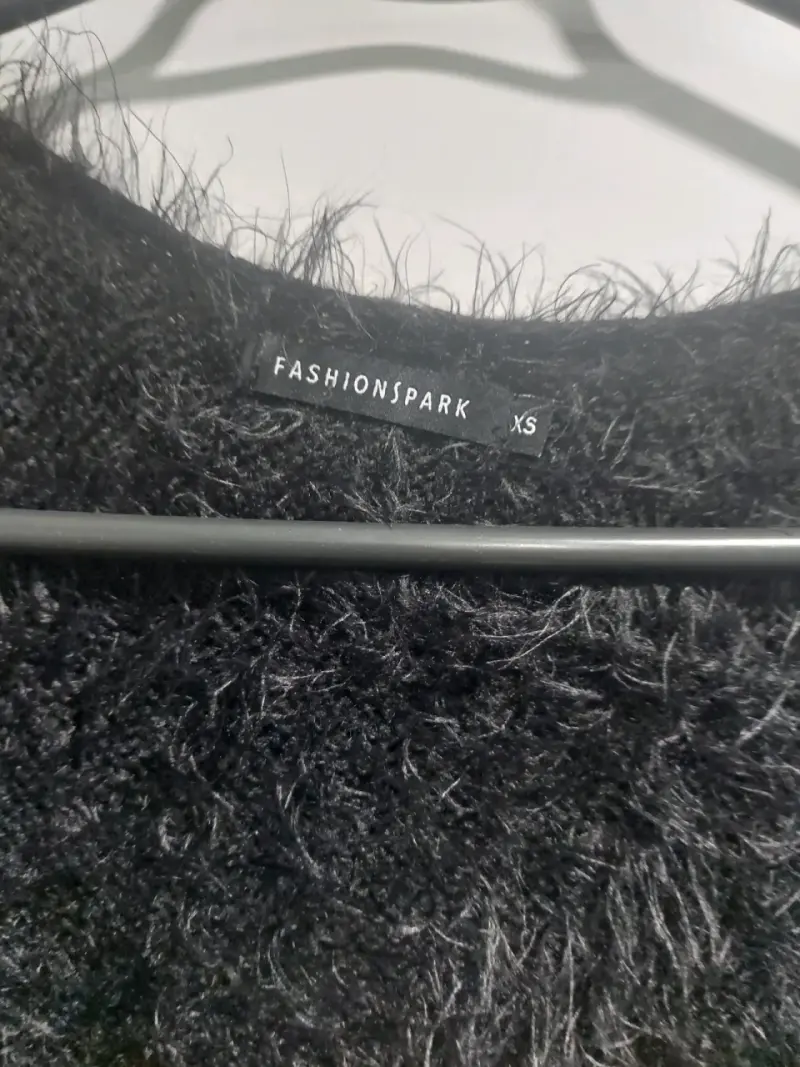 Suéter negro peludo Fashiontrade - 2