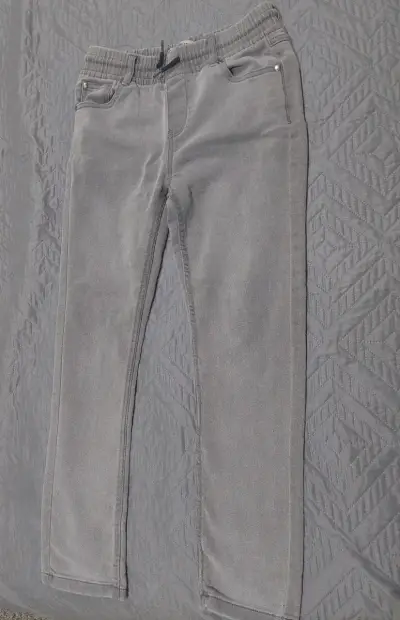 Pantalones grises elásticos para niños - miniatura 2
