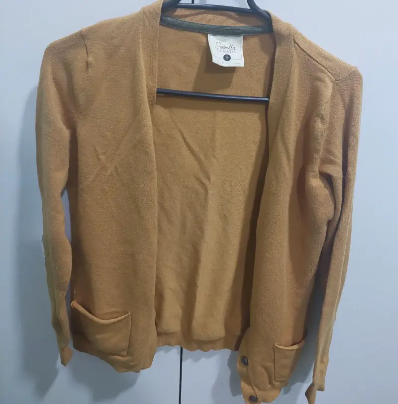 Cardigan mostaza Foralle Basic con bolsillos - 1