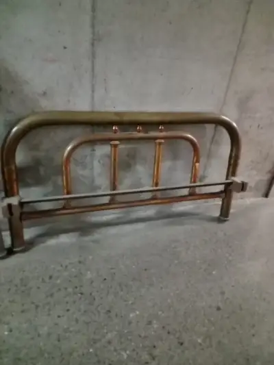 Cabecera de cama de bronce vintage - miniatura 3