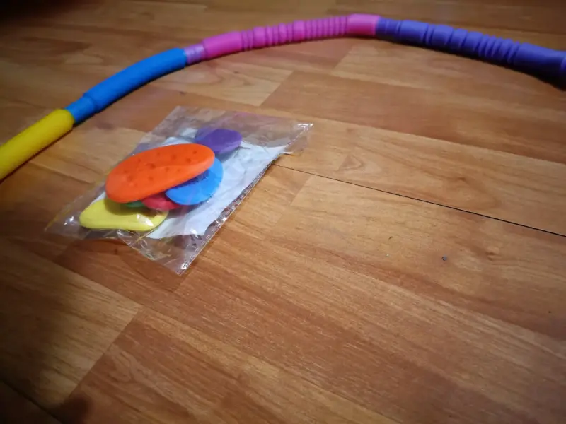 Juguete sensorial de tubos flexibles y texturas - 2
