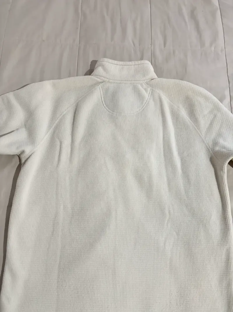 Polerón blanco de cuello alto - 1