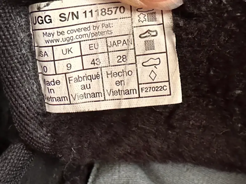 Botas negras de gamuza UGG para invierno - 5