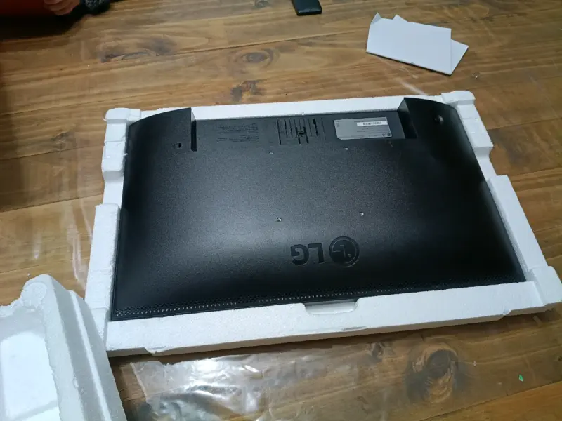 Monitor LG 22MR410 21.5 pulgadas nuevo - 2