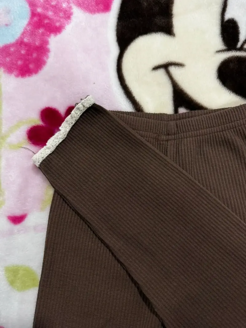 Pantalones de punto marrón para niña - 1