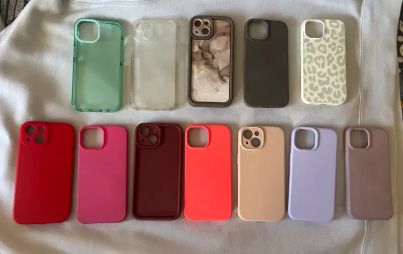 Set de carcasas para iPhone de colores variados