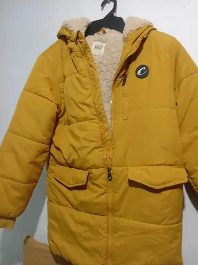 Hermosa parka marca Cloudbreak talla M - miniatura 1