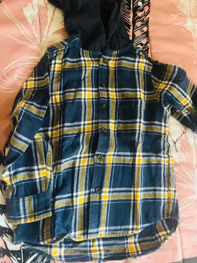 Chaqueta acolchada azul con capucha para niño - 2