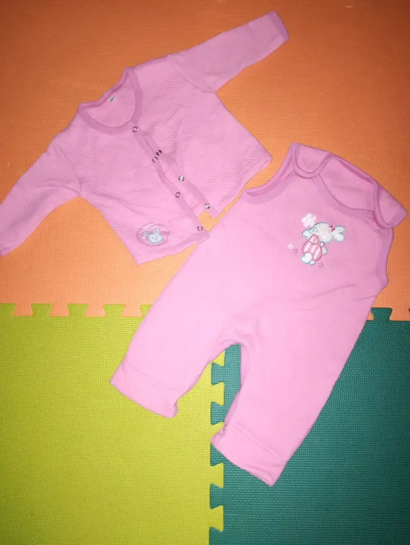 Conjunto de ropa para bebé rosado - 1