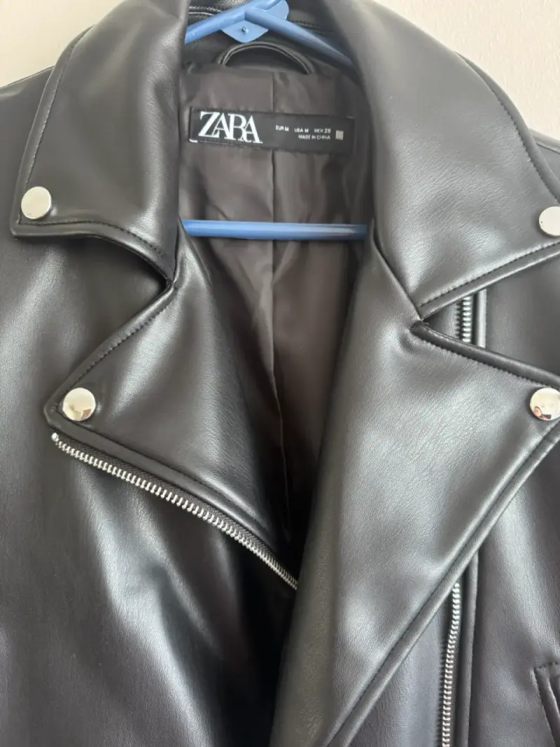 Chaqueta de cuero negra Zara estilo biker - 2