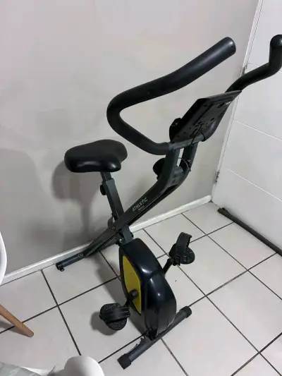 Bicicleta estática Athlete para ejercicio - miniatura 2