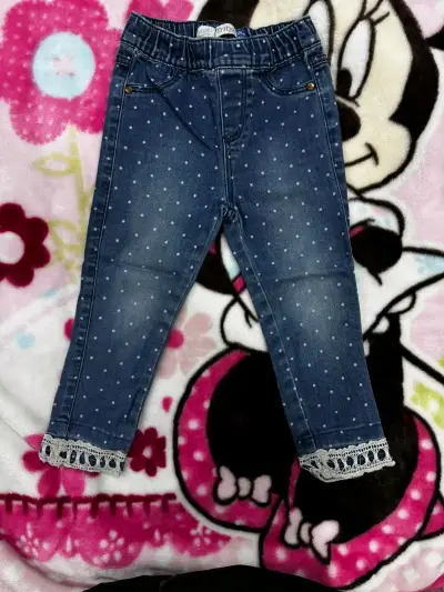 Jeans infantiles con diseño de lunares - miniatura 1