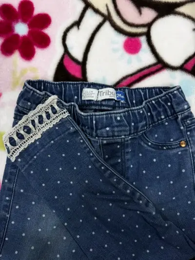 Jeans infantiles con diseño de lunares - miniatura 2