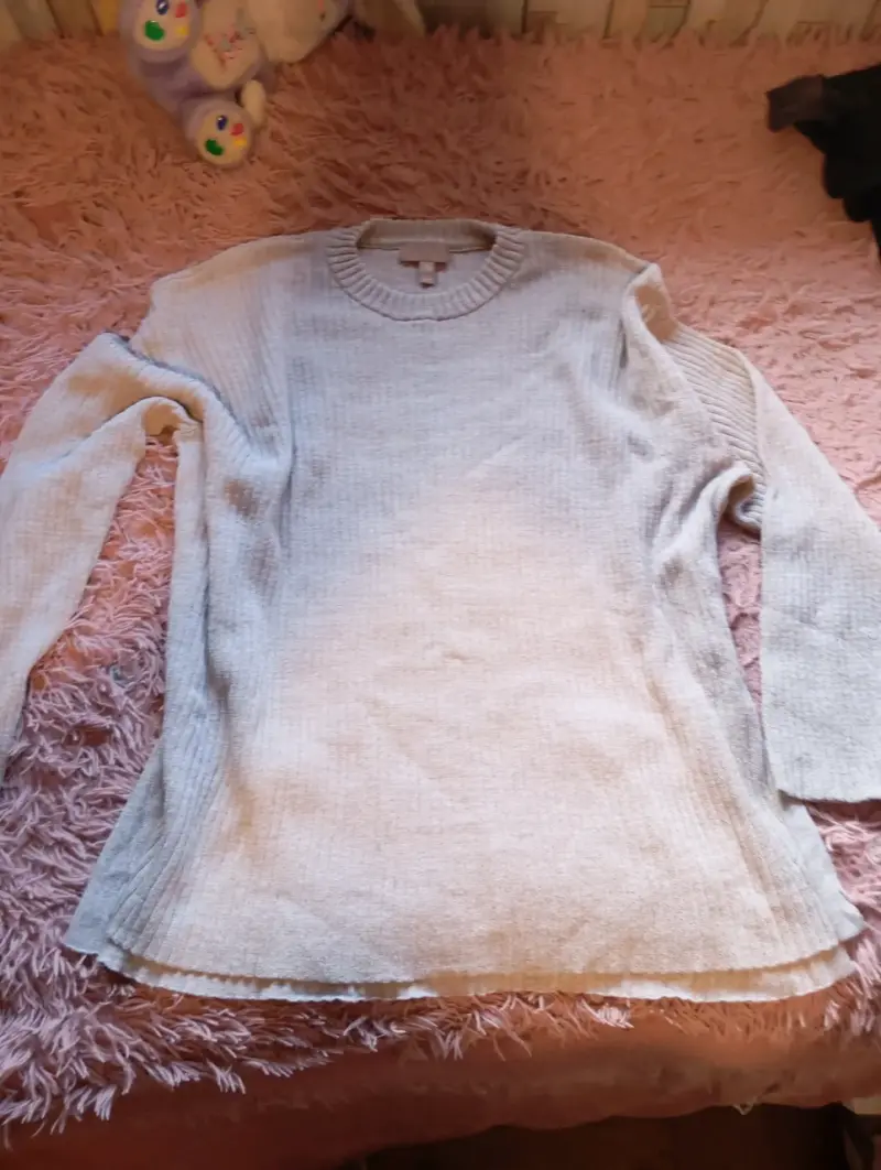Suéter beige de lana para mujer - 1