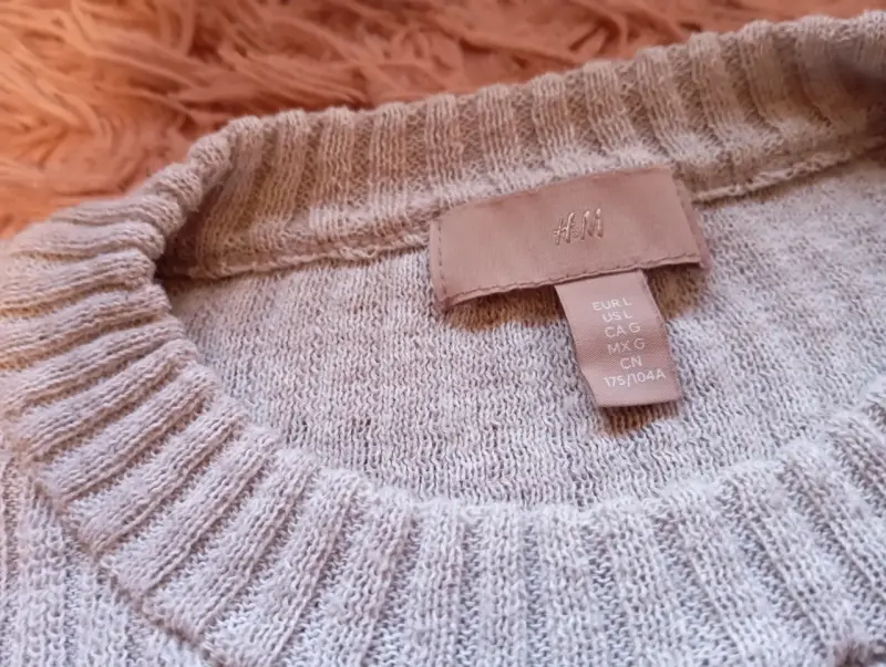 Suéter beige de lana para mujer - 2