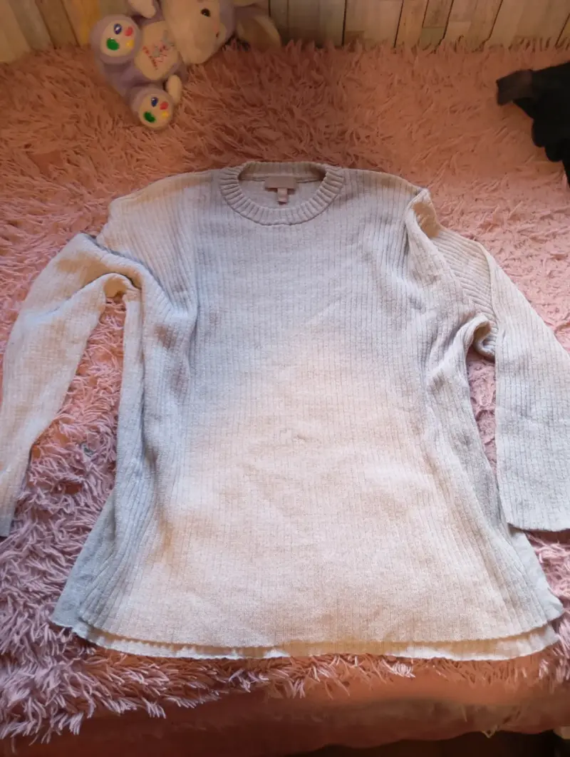 Suéter beige de lana para mujer - 4