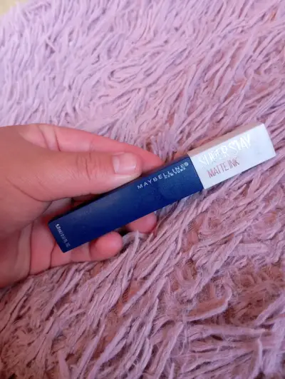 Lápiz labial Maybelline azul mate - miniatura 2