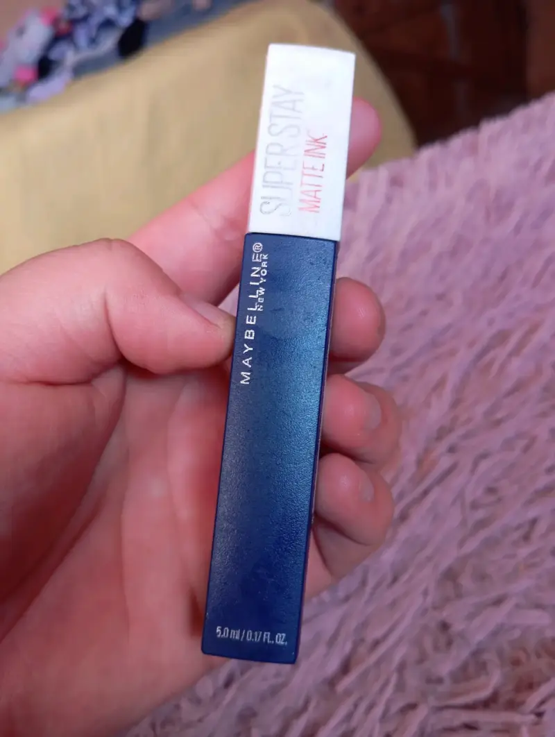 Lápiz labial Maybelline azul mate - 3