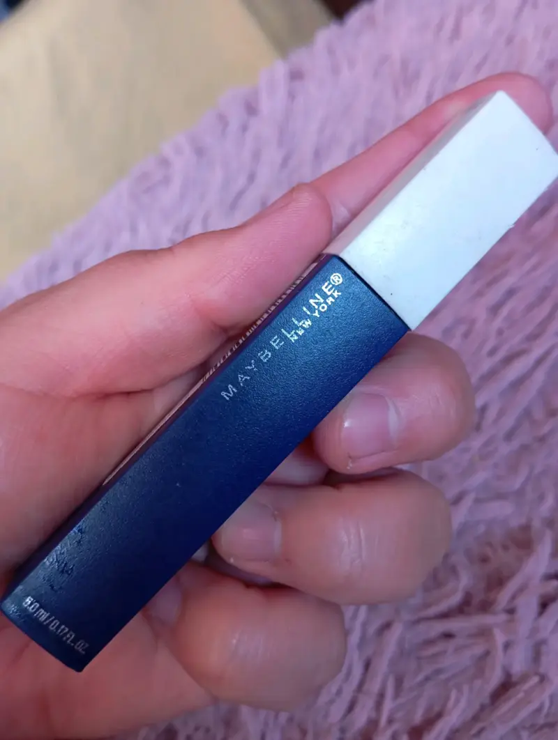 Lápiz labial Maybelline azul mate - 4