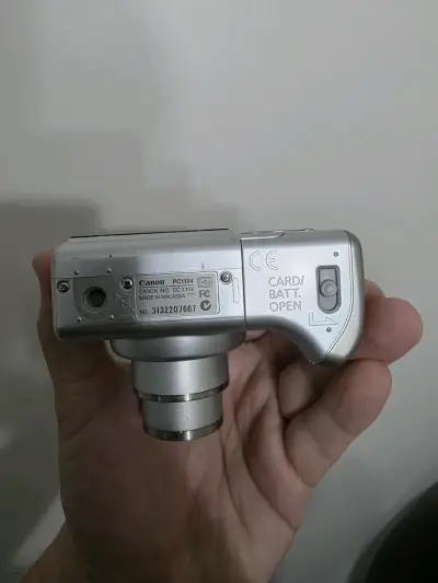 Camara Vintage Canon Power Shot A530 - miniatura 2