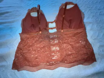 Bralette de encaje marrón con detalles talla M - miniatura 3