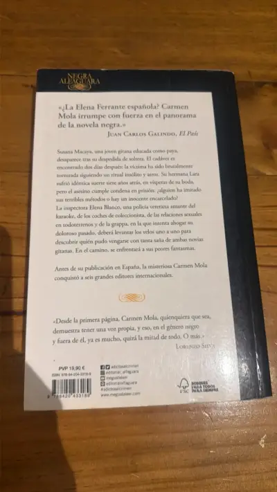 Libro 'La novia gitana' de Carmen Mola - miniatura 2