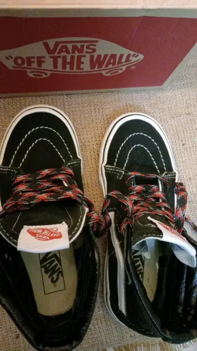 Zapatillas Vans negras de caña alta - miniatura 3
