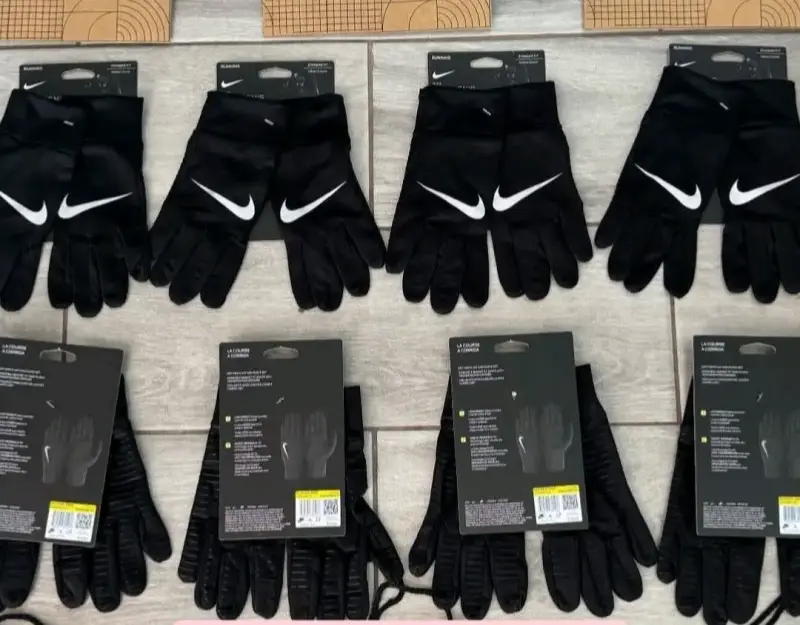 Guantes deportivosnegros para running - 1