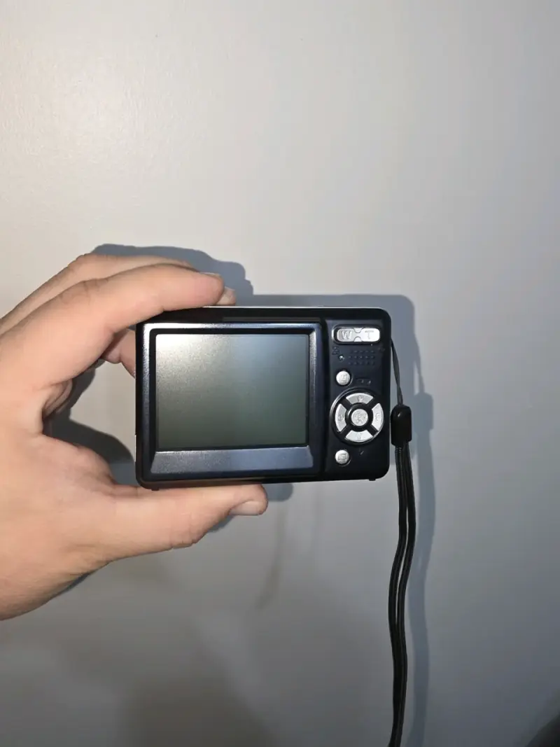 Cámara digital Genius 5.0 megapíxeles - 2